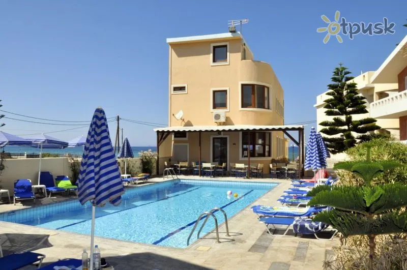 Фото отеля Niros Beach 3* Kreta – Heraklionas Graikija išorė ir baseinai