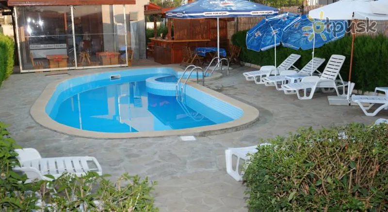 Фото отеля Del Mar Hotel 2* Nesebaras Bulgarija išorė ir baseinai