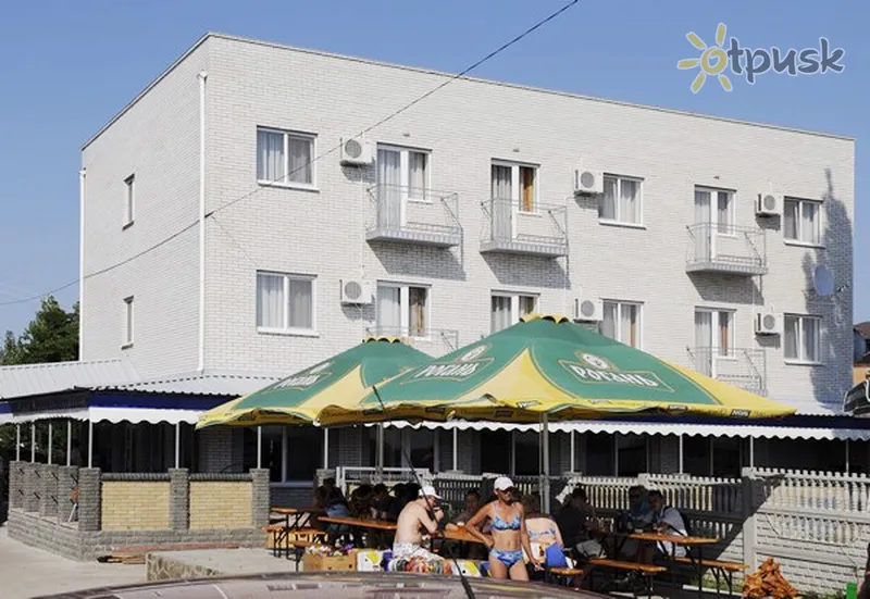 Фото отеля На Слободке в Бердянске 2* Berdjanska Ukraina ārpuse un baseini