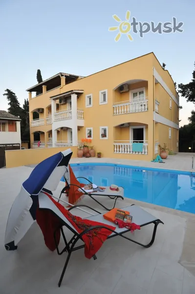 Фото отеля Saint Spiridon Hotel 2* Korfu Graikija išorė ir baseinai