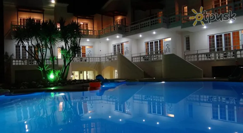 Фото отеля Perla Beach Apartments 3* о. Крит – Ханья Греція екстер'єр та басейни
