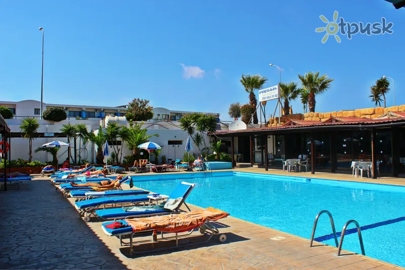 Фото отеля Konnos Bay Hotel Apartments 3* Протарас Кіпр екстер'єр та басейни