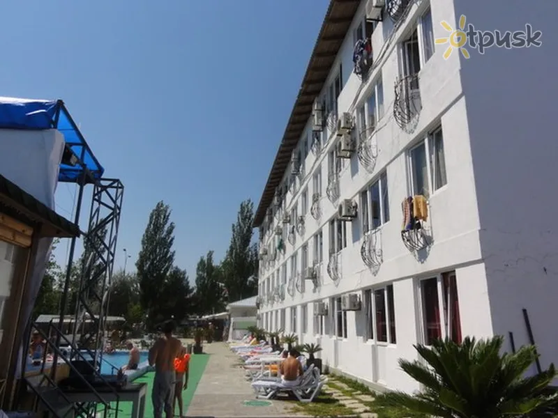 Фото отеля Arina Pool & Hotel 3* Коблево Украина экстерьер и бассейны