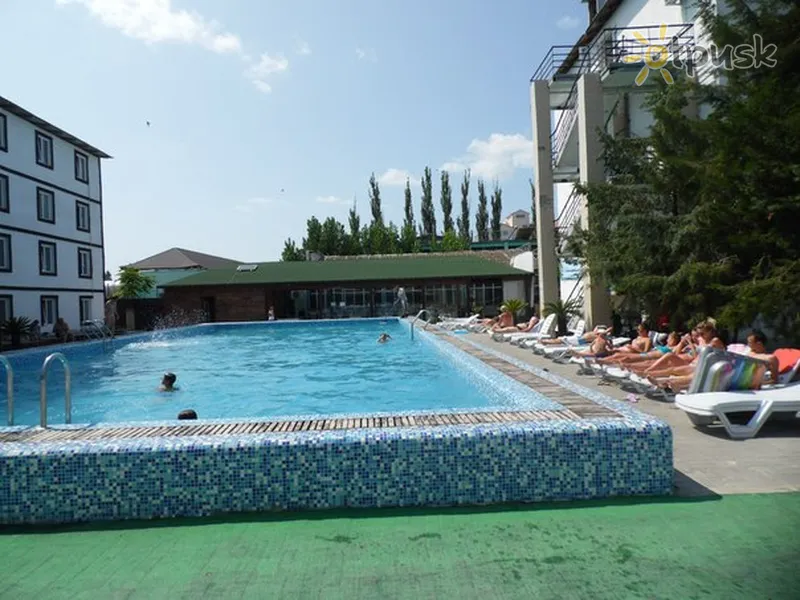 Фото отеля Arina Pool & Hotel 3* Koblevo Ukraina išorė ir baseinai