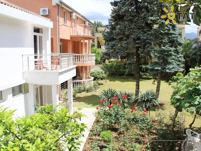 Фото отеля Villa Pansion Palma 3* Будва Чорногорія екстер'єр та басейни