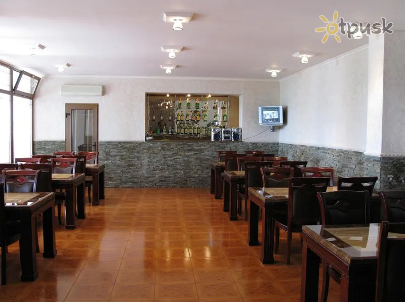 Фото отеля Европа 2* Gaspra Krima bāri un restorāni