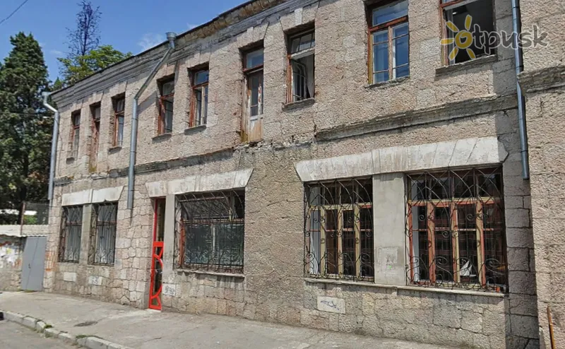 Фото отеля Каравелла Хостел 1* Jalta Krima ārpuse un baseini