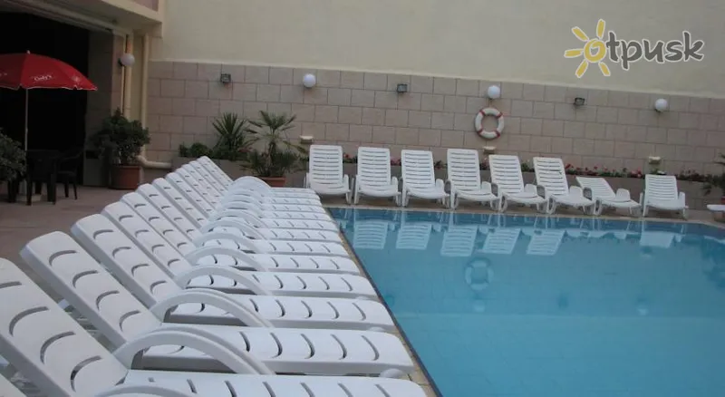 Фото отеля Euroclub Hotel 3* Aura Malta išorė ir baseinai