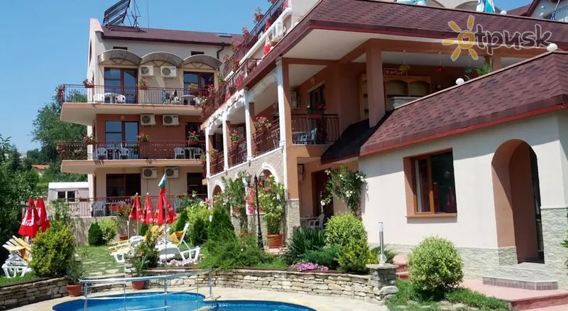 Фото отеля Perla 2* Бяла Болгарія екстер'єр та басейни