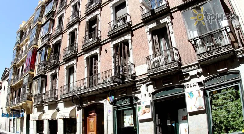 Фото отеля Hostal Cervelo 2* Мадрид Испания экстерьер и бассейны