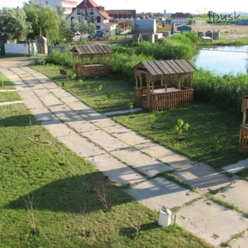 Фото отеля Жаворонок 1* Zatoka Ukraina išorė ir baseinai