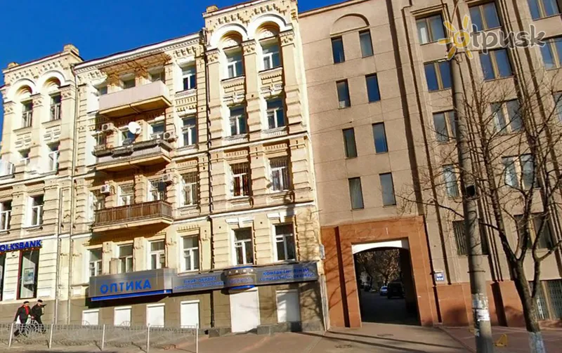 Фото отеля Magic Bus Hostel 1* Киев Украина экстерьер и бассейны