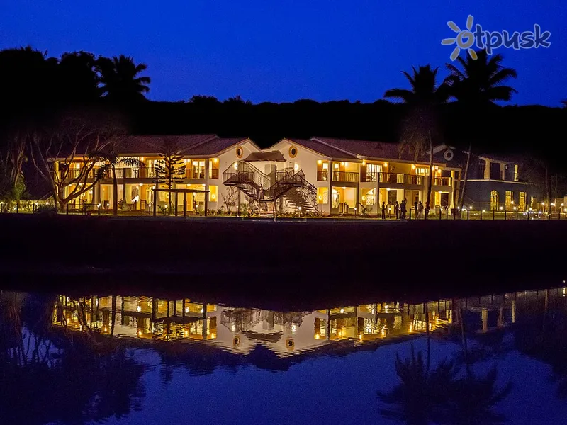 Фото отеля Acron Waterfront Resort 4* Šiaurės Goa Indija išorė ir baseinai