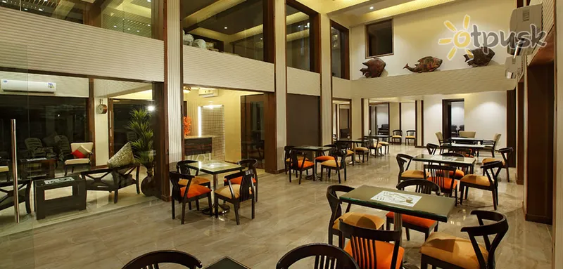 Фото отеля Turtle Beach Resort Morjim 3* Північний Гоа Індія бари та ресторани
