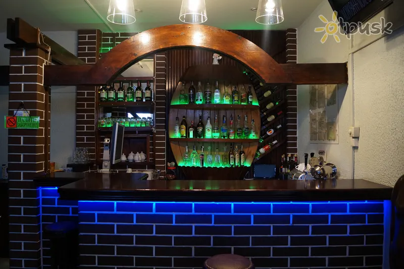 Фото отеля С легким паром 2* Бровары Украина бары и рестораны