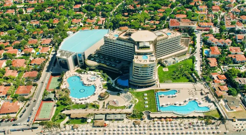 Фото отеля Sheraton Cesme Hotel Resort & Spa 5* Чешме Турция экстерьер и бассейны