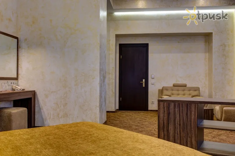 Фото отеля Хан-Чинар 3* Dniepras Ukraina kambariai