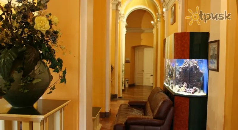 Фото отеля Korona Hotel 3* Nyiregyhaza Vengrija fojė ir interjeras