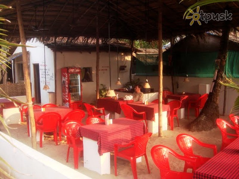 Фото отеля God's Gift Guesthouse 1* Северный Гоа Индия бары и рестораны