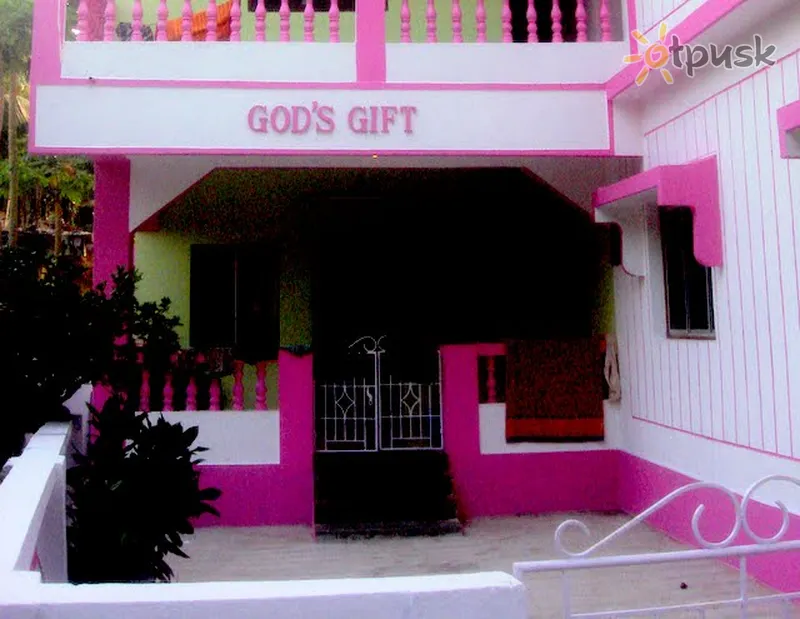 Фото отеля God's Gift Guesthouse 1* Šiaurės Goa Indija išorė ir baseinai
