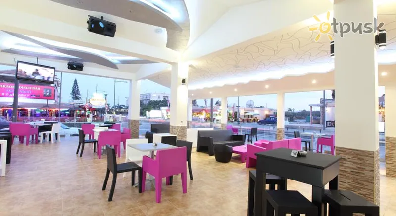 Фото отеля Androthea Apartments 3* Айя Напа Кипр бары и рестораны