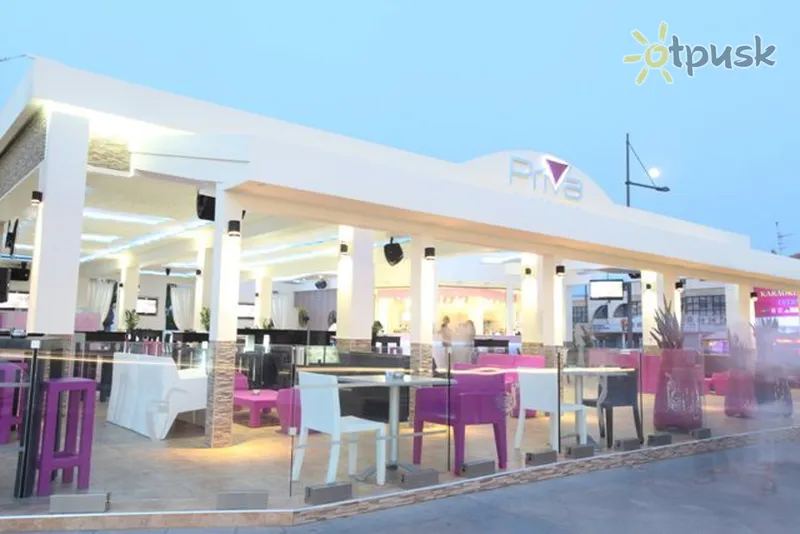 Фото отеля Androthea Apartments 3* Айя Напа Кипр бары и рестораны