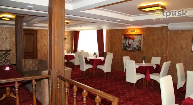 Фото отеля Монако 2* Тернополь Украина бары и рестораны