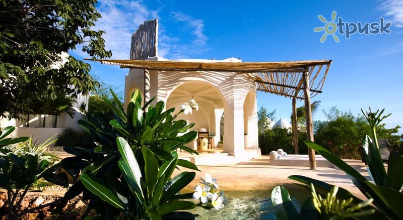 Фото отеля Kilindi Zanzibar 5* Нунгви Танзания экстерьер и бассейны
