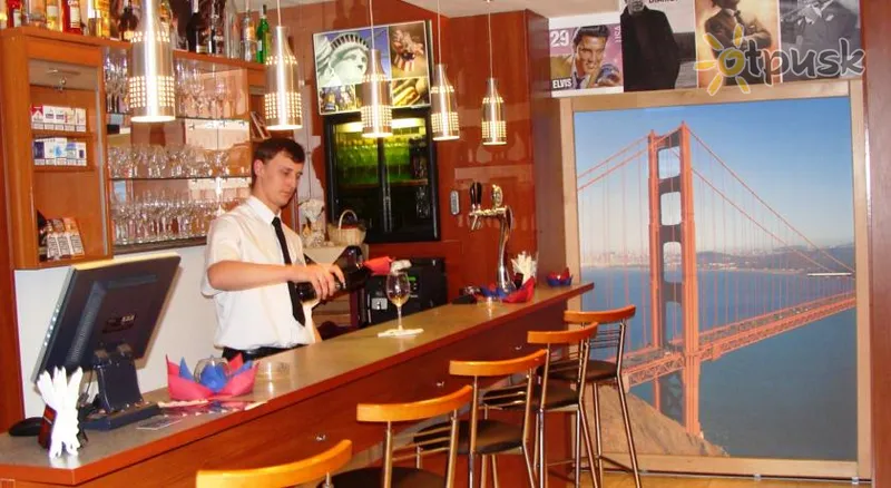 Фото отеля Магніт 3* Стрий Україна бари та ресторани