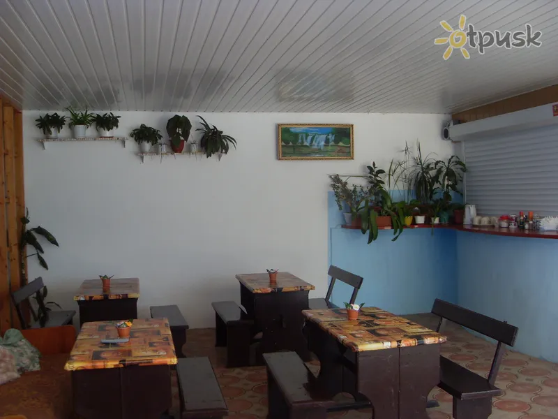 Фото отеля Анкур 2* Арабатская стрелка Украина бары и рестораны