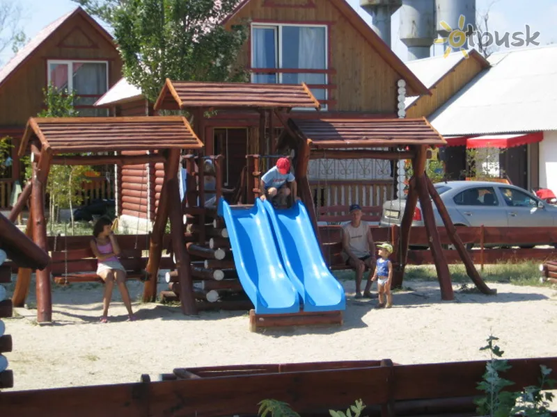 Фото отеля Робінзон 2* Арабатська стрілка Україна для дітей