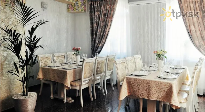 Фото отеля MelRose 3* Gluda Ukraina bāri un restorāni