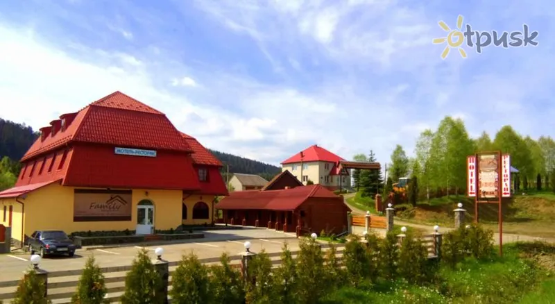 Фото отеля Family 2* Славско Украина - Карпаты экстерьер и бассейны