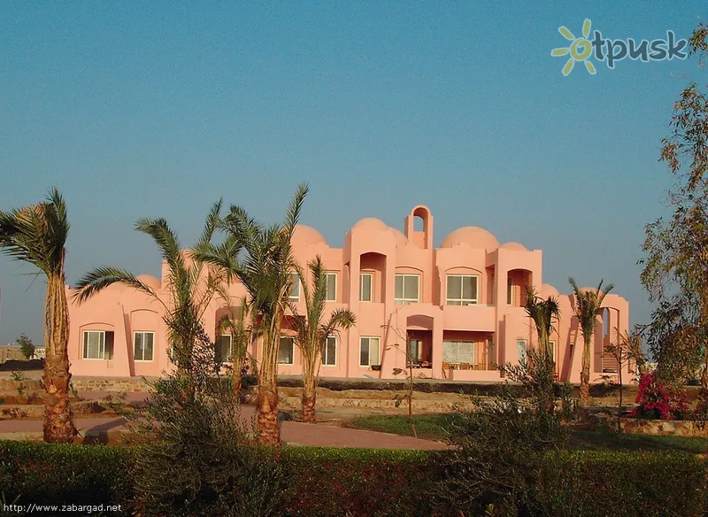 Фото отеля Zabargad Beach Resort 4* Marsa Alamas Egiptas išorė ir baseinai