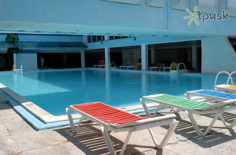 Фото отеля MarAzul Hotel 2* Havana Kuba ārpuse un baseini