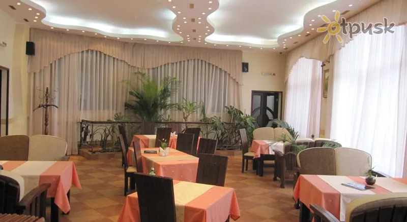 Фото отеля Уютный 3* Одесса Украина бары и рестораны