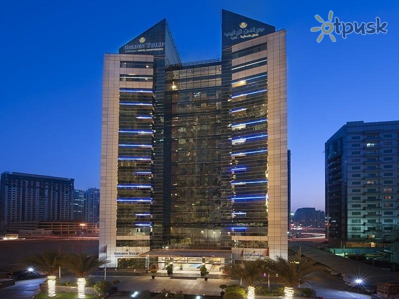 Фото отеля Golden Tulip Media Hotel 4* Дубай ОАЭ экстерьер и бассейны