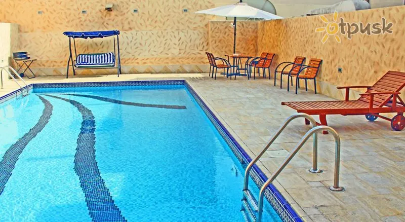 Фото отеля Al Raya Hotel Apartments 3* Дубай ОАЭ экстерьер и бассейны