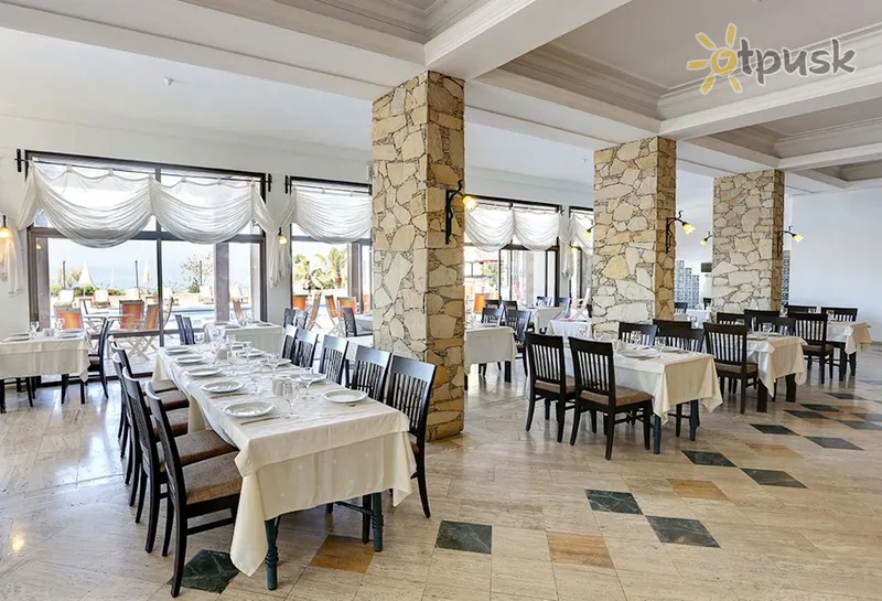 Фото отеля Suhan Seaport Hotel 3* Kušadasis Turkija barai ir restoranai