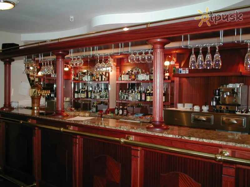 Фото отеля Каменный цветок 3* Трехгорный россия бары и рестораны