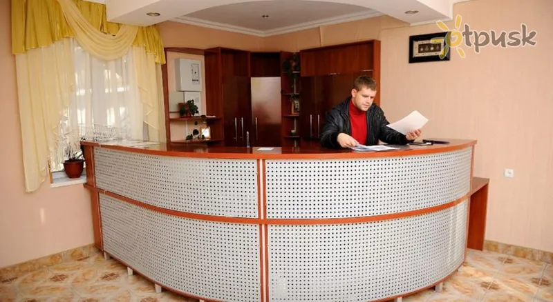 Фото отеля Ксения Врублевцы 3* Kamjaņecs-Podiļskis Ukraina vestibils un interjers