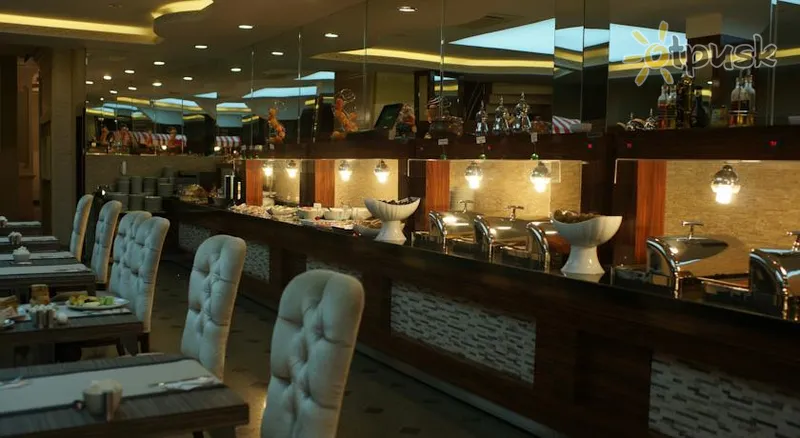 Фото отеля Sapphire Hotel 3* Стамбул Туреччина бари та ресторани