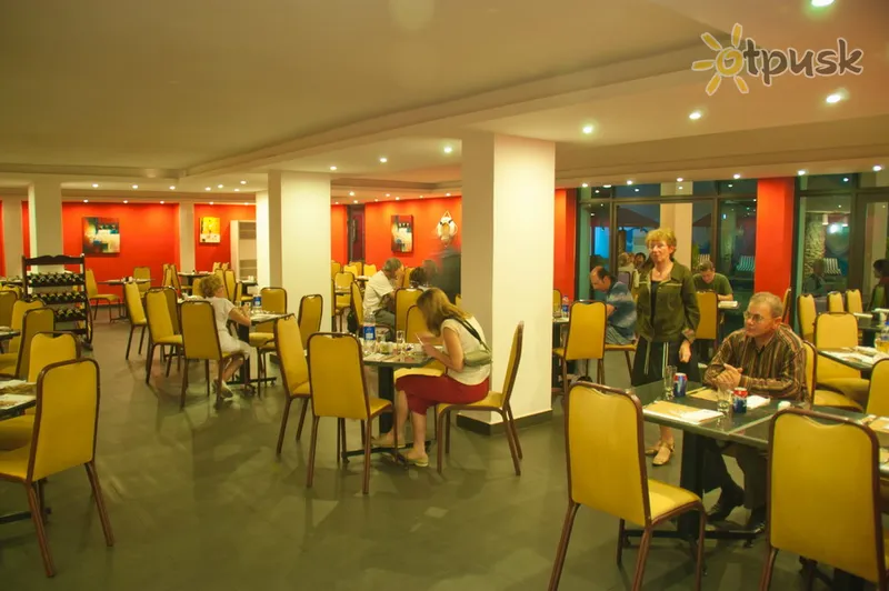 Фото отеля Mina Hotel 3* Акаба Иордания бары и рестораны