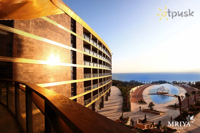 Фото отеля Mriya Resort & Spa 5* Jalta Krima ārpuse un baseini