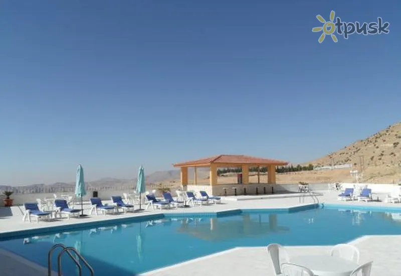 Фото отеля Petra Panorama Hotel 4* Петра Йорданія екстер'єр та басейни