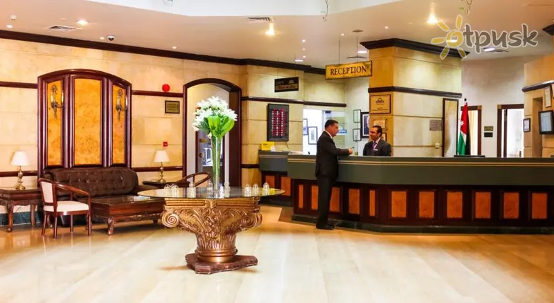 Фото отеля Days Inn Hotel & Suites 4* Ammāna Jordānija vestibils un interjers