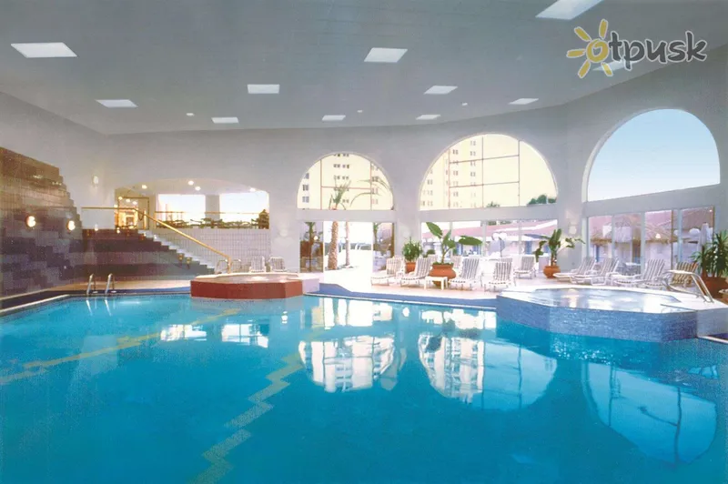 Фото отеля Crowne Plaza Amman 5* Амман Йорданія екстер'єр та басейни
