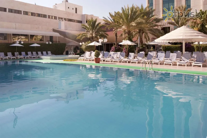 Фото отеля Crowne Plaza Amman 5* Амман Йорданія екстер'єр та басейни