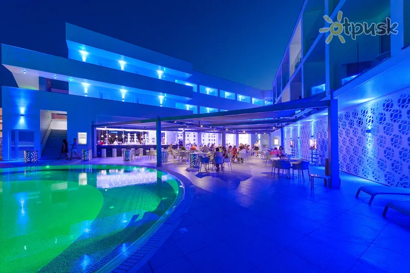 Фото отеля River Rock Hotel 3* Ayia Napa Kipras barai ir restoranai