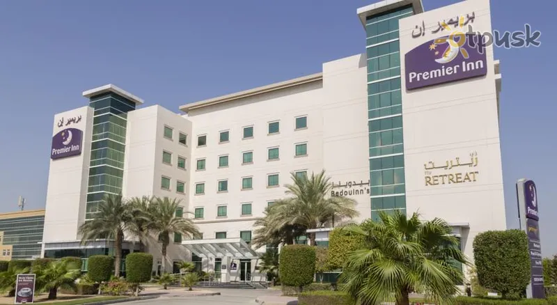 Фото отеля Premier Inn Dubai Investments Park 3* Дубай ОАЕ екстер'єр та басейни